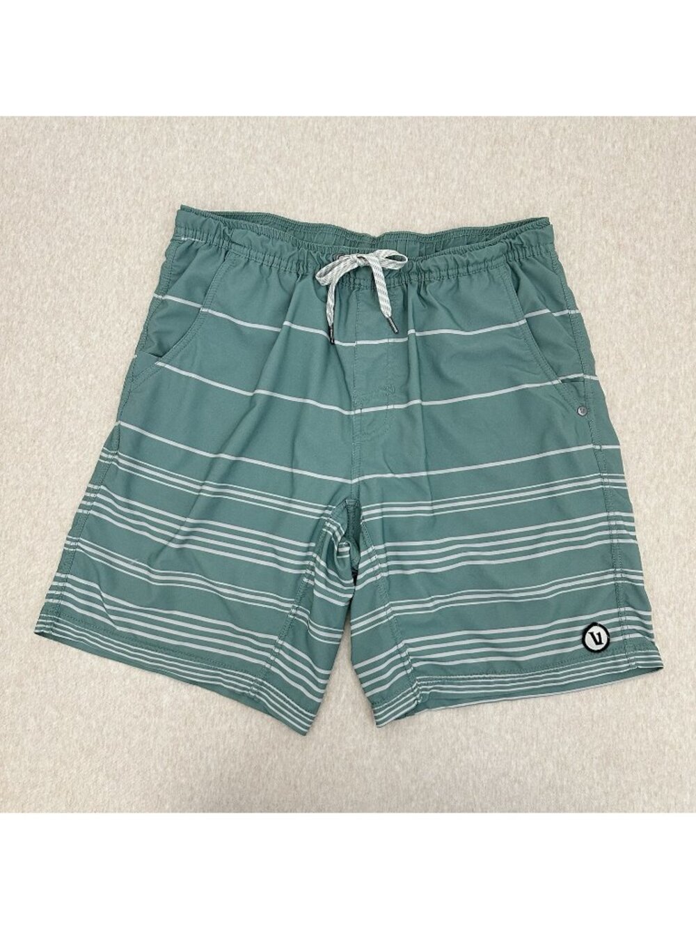 Vuori Kore Shorts Men’s Size S US Inseam 8.5”Green Elastic Waist